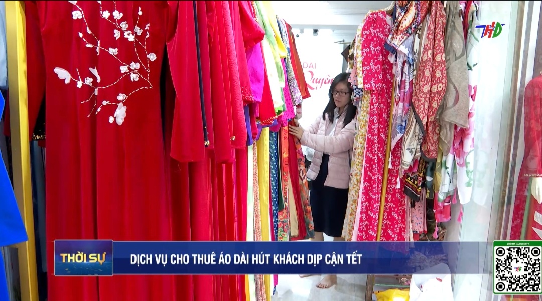 VIDEO: Dịch vụ cho thuê áo dài hút khách dịp cận Tết
